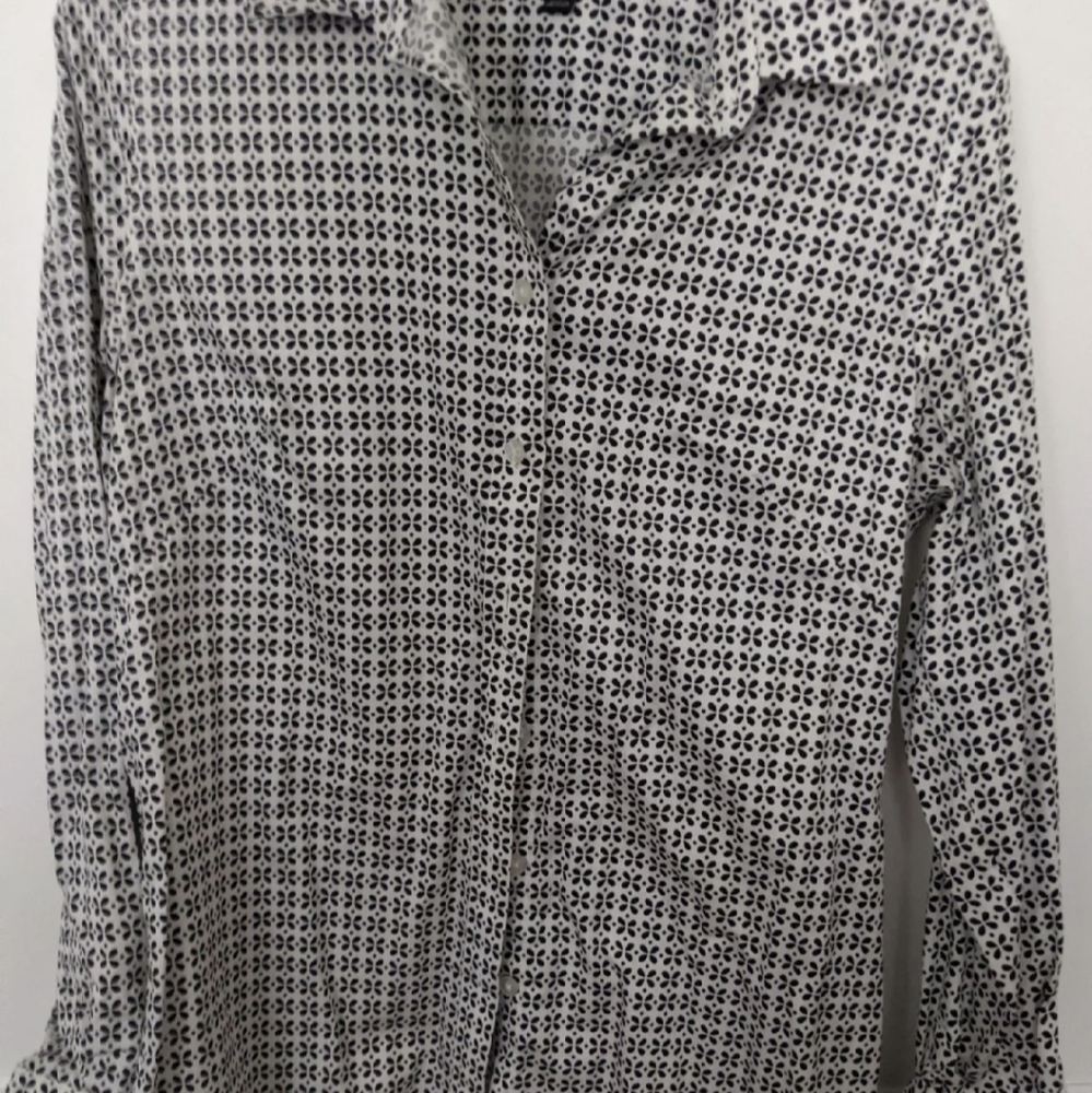 Banana Republic Women's Non-Iron Fitted Shirt